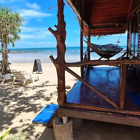 Breizh Cape Beach Bungalows Koh Lanta Exterior photo