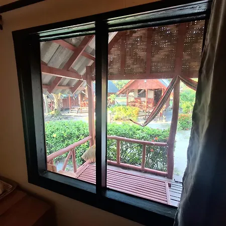 Breizh Cape Beach Bungalows Koh Lanta Exterior photo